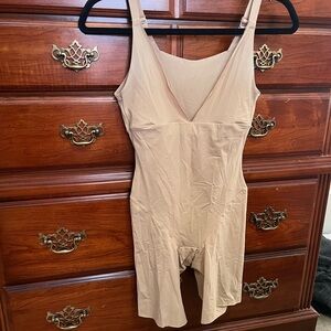 Flexees Beige Shapewear Bodysuit L